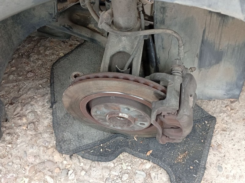 Recambio de mangueta delantera derecha para peugeot 207 sw (wk_) 1.6 hdi referencia OEM IAM 1607557580  