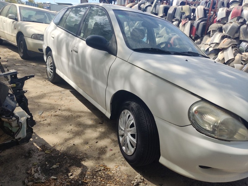 kia rio i hatchback (dc) del año 2002