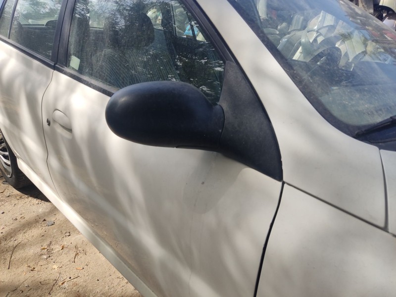 kia rio i hatchback (dc) del año 2002