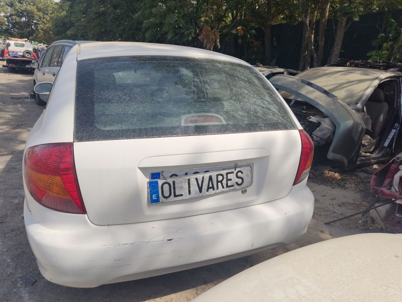 kia rio i hatchback (dc) del año 2002