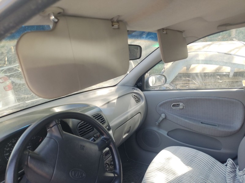 kia rio i hatchback (dc) del año 2002