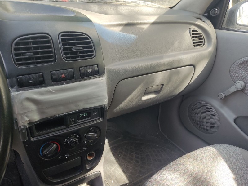 kia rio i hatchback (dc) del año 2002