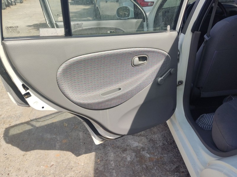 kia rio i hatchback (dc) del año 2002