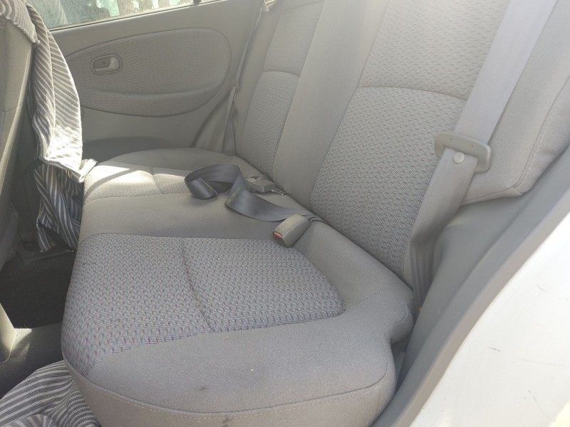 kia rio i hatchback (dc) del año 2002