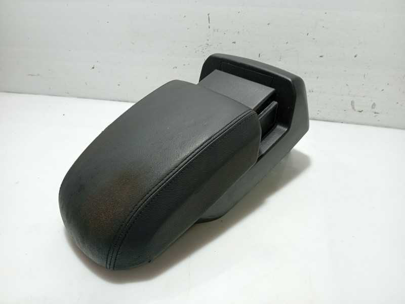 Recambio de apoyabrazos central para opel antara a (l07) 2.0 cdti referencia OEM IAM 96815001  