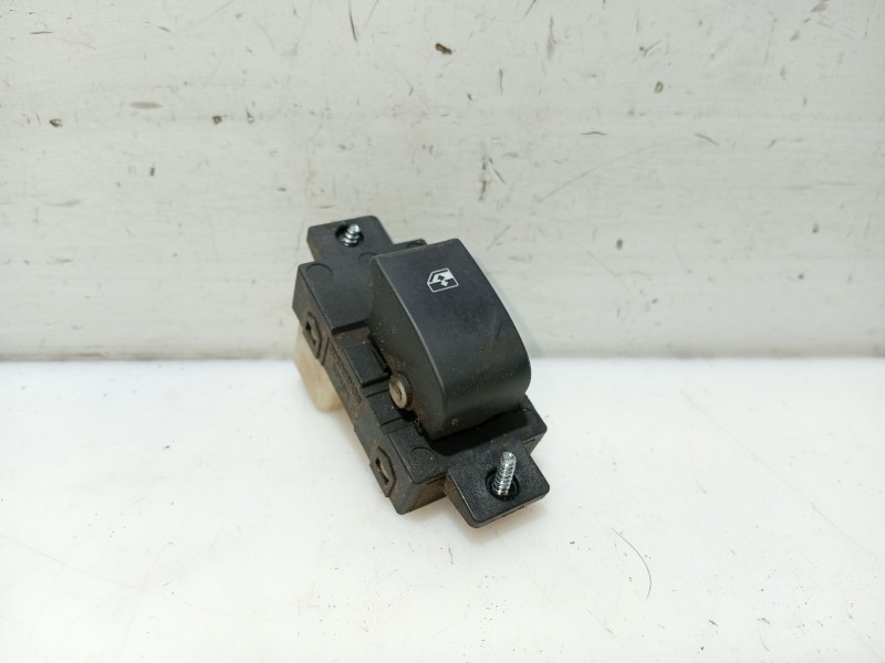 Recambio de mando elevalunas trasero izquierdo para opel antara a (l07) 2.0 cdti referencia OEM IAM 96628740  