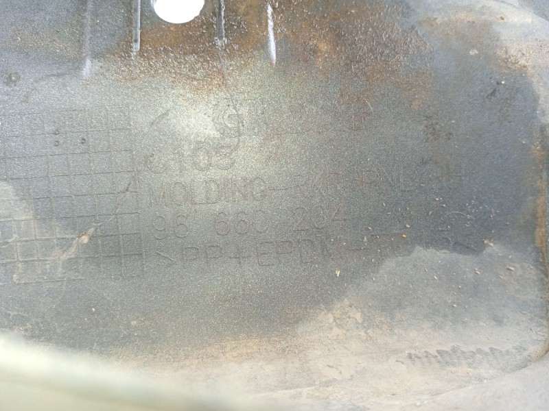 Recambio de faldon lateral para opel antara a (l07) 2.0 cdti referencia OEM IAM 96660204  