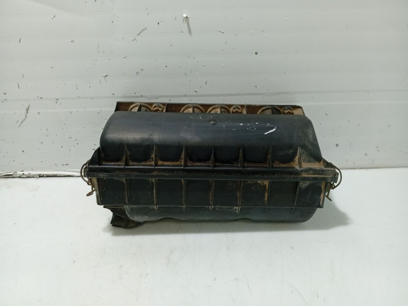 Recambio de filtro aire para volkswagen golf golf 1.6 cl diesel referencia OEM IAM 4610985943  