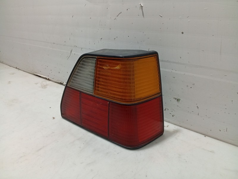 Recambio de piloto trasero derecho para volkswagen golf golf 1.6 cl diesel referencia OEM IAM 191945258  