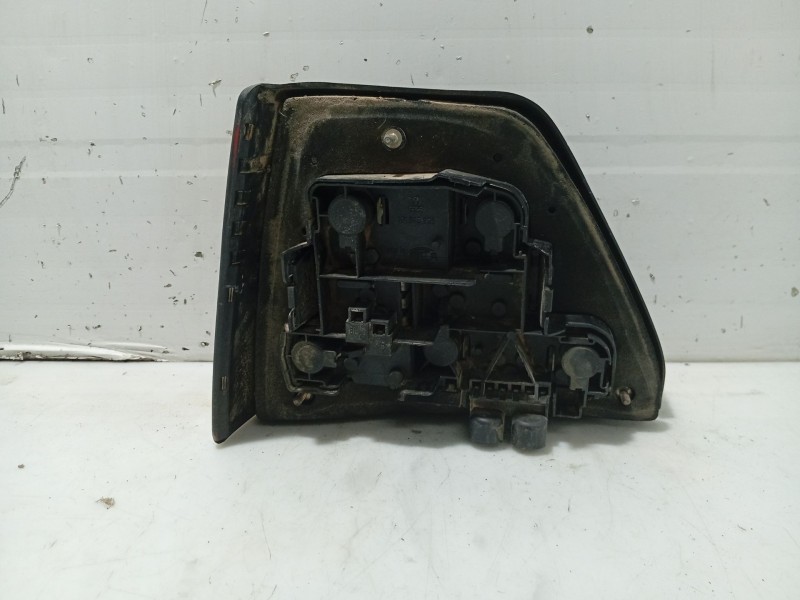 Recambio de piloto trasero derecho para volkswagen golf golf 1.6 cl diesel referencia OEM IAM 191945258  