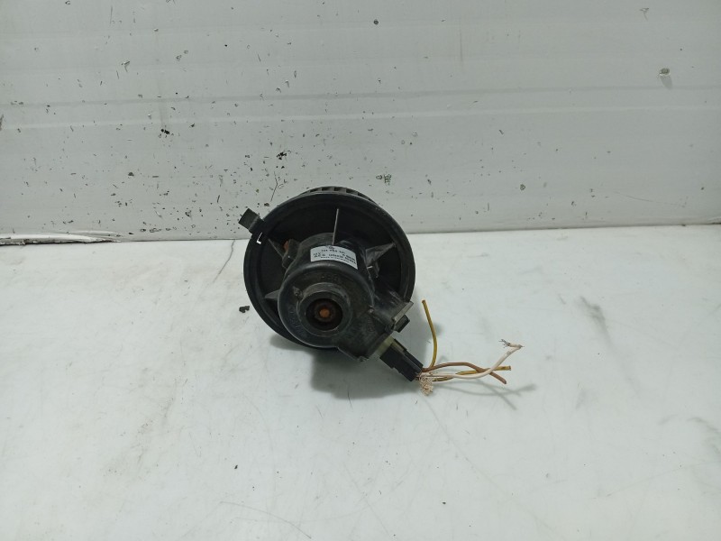 Recambio de ventilador calefaccion para volkswagen golf golf 1.6 cl diesel referencia OEM IAM 191959101  