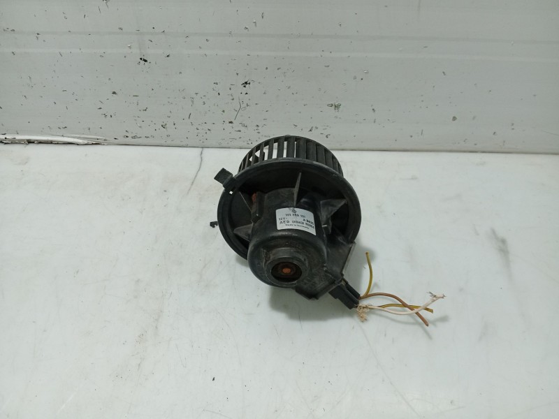 Recambio de ventilador calefaccion para volkswagen golf golf 1.6 cl diesel referencia OEM IAM 191959101  