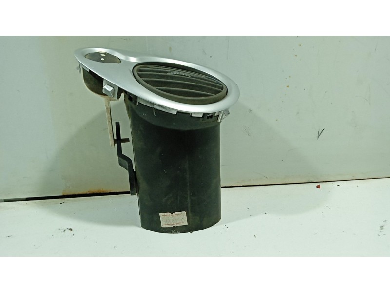 Recambio de aireador calefaccion para renault clio iii referencia OEM IAM   