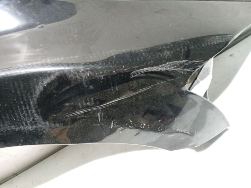 Recambio de aleta delantera derecha para dodge caliber 2.0 crd referencia OEM IAM 5160020AA  