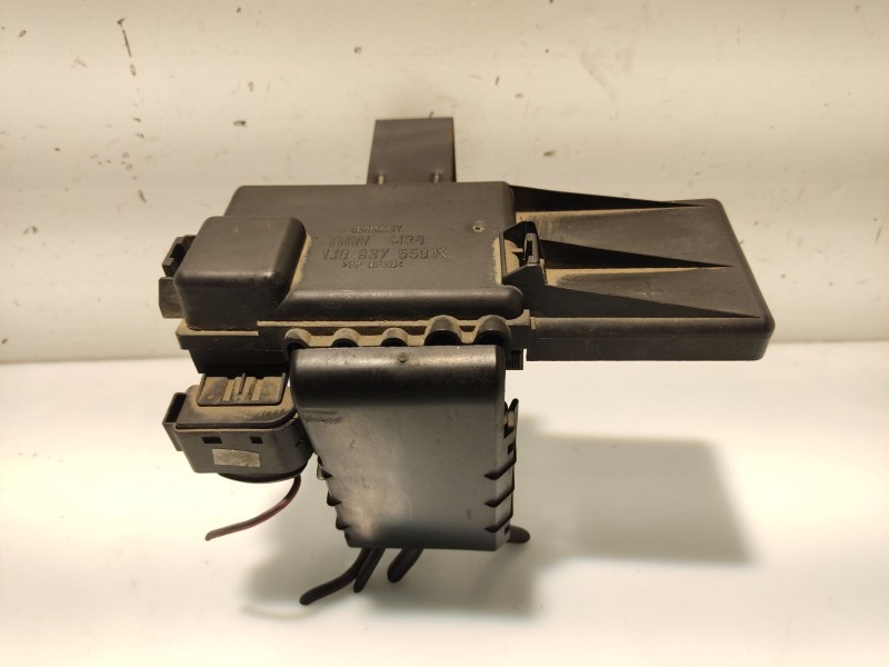 Recambio de caja reles / fusibles para seat ibiza ii (6k1) 1.9 tdi referencia OEM IAM 1J0937550K  