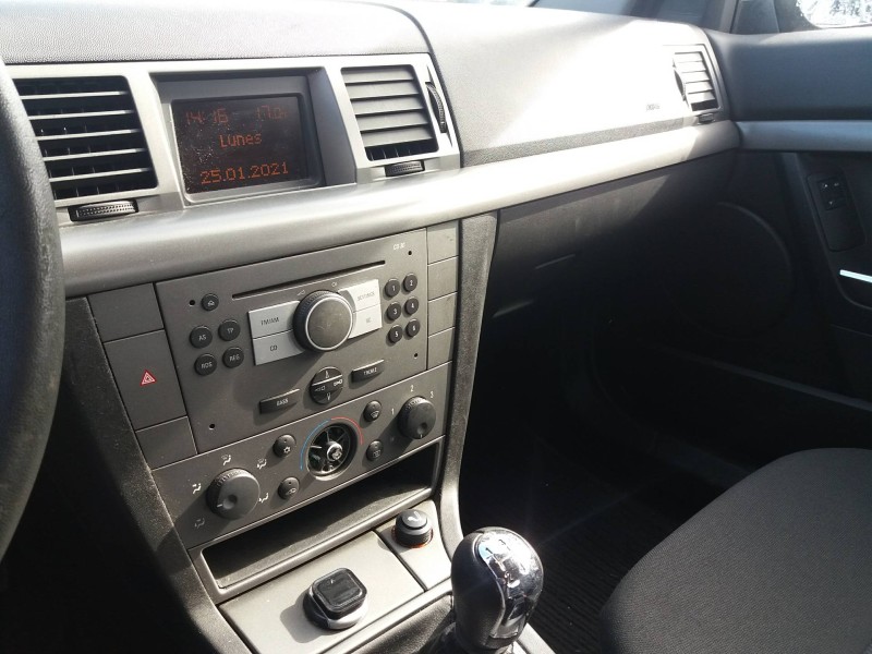 opel vectra c berlina 2.0 dti   |   0.02 - ... | 2002 | 101 cv / 74 kw del año 2002