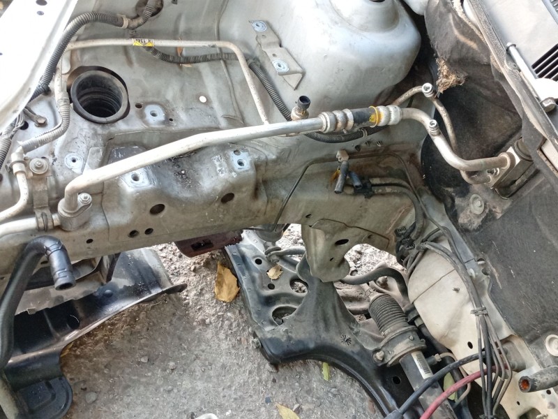 Recambio de tubo para chevrolet aveo / kalos hatchback (t250, t255) 1.2 referencia OEM IAM 96940410  