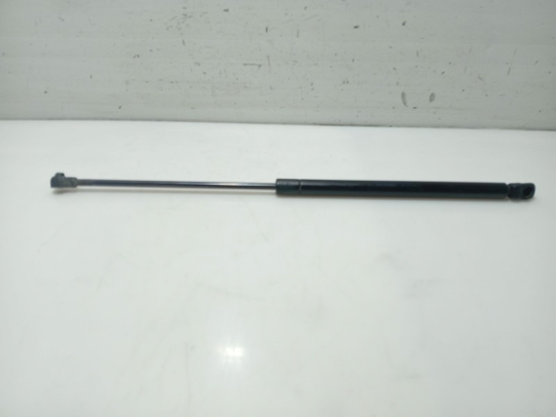 Recambio de amortiguadores capo para audi a3 (8l1) 1.9 tdi referencia OEM IAM 8LO823359  