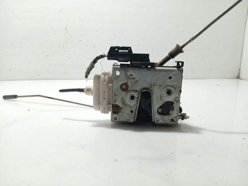 Recambio de cerradura puerta delantera derecha para audi a3 (8l1) 1.9 tdi referencia OEM IAM 8L1837016D  