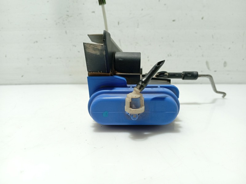 Recambio de cerradura puerta trasera derecha para audi a3 (8l1) 1.9 tdi referencia OEM IAM 8D0839016A  