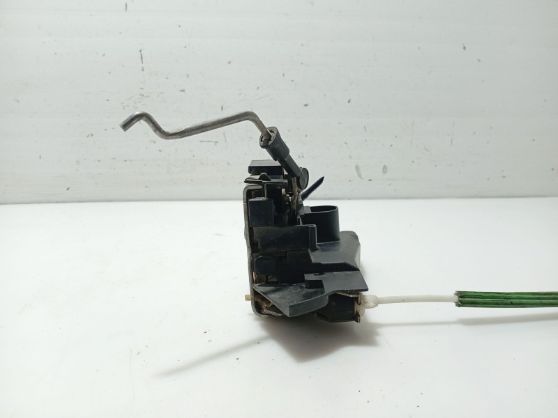 Recambio de cerradura puerta trasera derecha para audi a3 (8l1) 1.9 tdi referencia OEM IAM 8D0839016A  