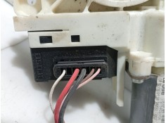 Recambio de motor elevalunas trasero izquierdo para renault laguna iii referencia OEM IAM 978402104 827310001R  2