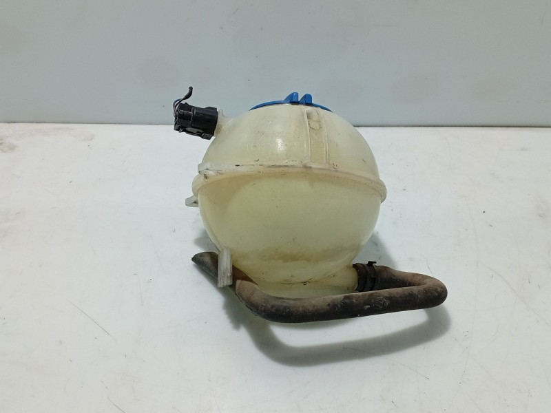 Recambio de deposito expansion para volkswagen polo v (6r1, 6c1) 1.4 (6r1) referencia OEM IAM 6Q0121407B  