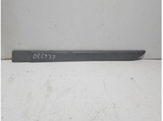 Recambio de moldura puerta trasera derecha para renault megane ii sedán (lm0/1_) 1.9 dci referencia OEM IAM 7701477639  