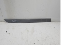 Recambio de moldura puerta trasera izquierda para renault megane ii sedán (lm0/1_) 1.9 dci referencia OEM IAM 7701477638  