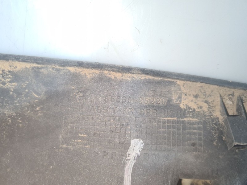 Recambio de rejilla delantera para hyundai accent (lc) referencia OEM IAM 8656025220  