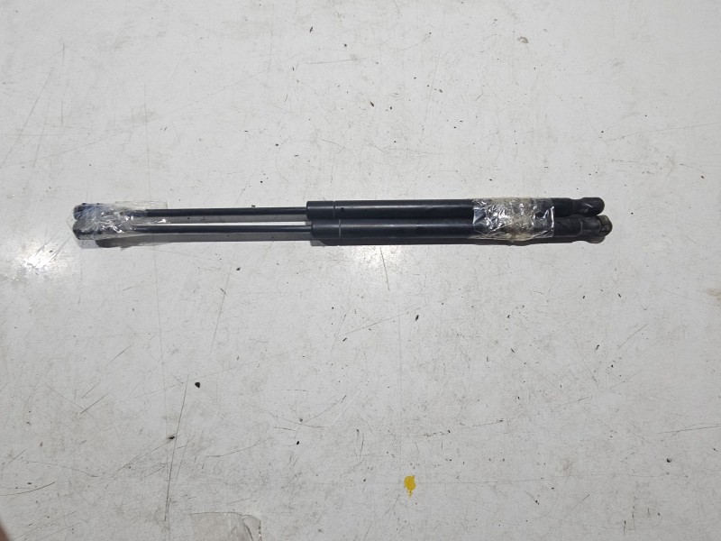 Recambio de amortiguadores maletero / porton para dodge caliber 2.0 crd referencia OEM IAM 5160017AA  