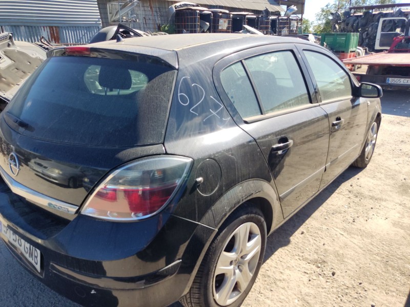 opel astra h gtc (a04) del año 2009