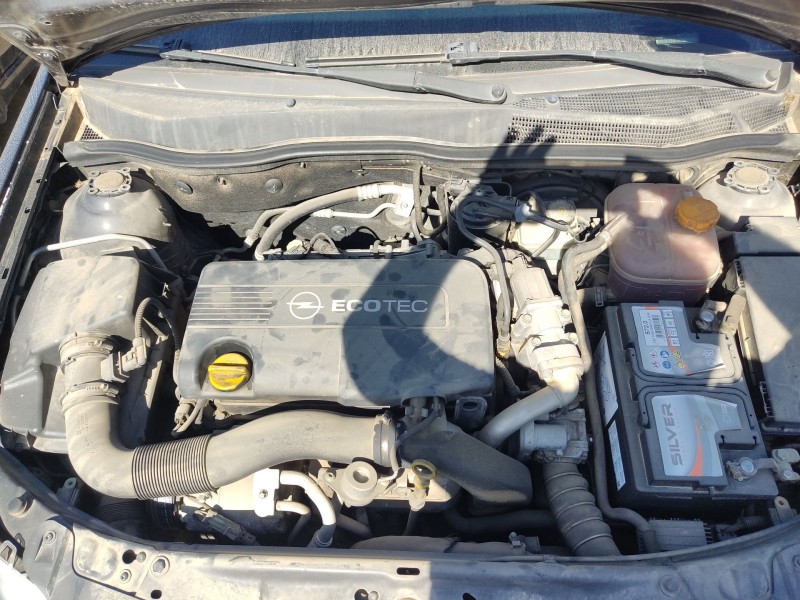 opel astra h gtc (a04) del año 2009