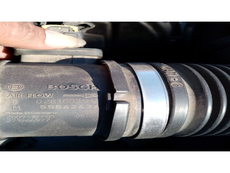 Recambio de caudalimetro para opel insignia berlina 2.0 cdti cat referencia OEM IAM 0281002912  