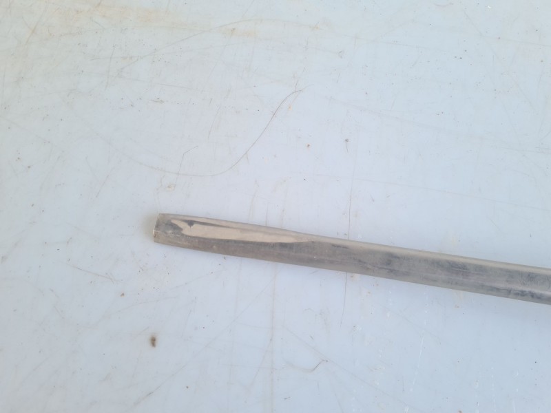 Recambio de moldura para mercedes-benz clase e (w114/w115) berlina 240 d referencia OEM IAM 02427KM  