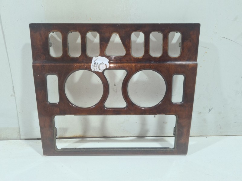 Recambio de moldura para mercedes-benz 210d 30502550 double cab 461 referencia OEM IAM A2106830308  