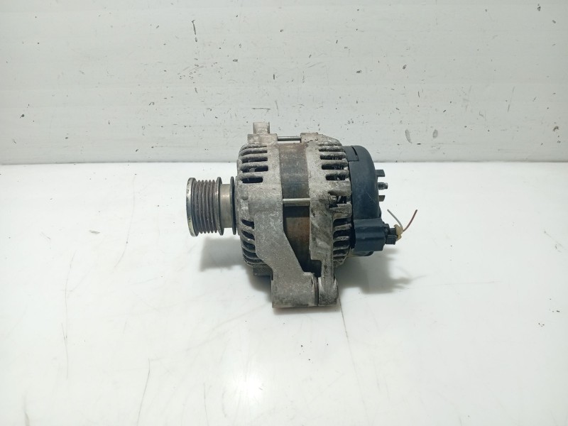 Recambio de alternador para opel insignia berlina referencia OEM IAM 13579668 13502583 09J23