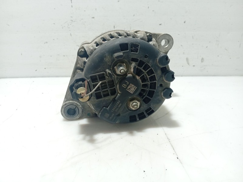 Recambio de alternador para opel insignia berlina referencia OEM IAM 13579668 13502583 09J23