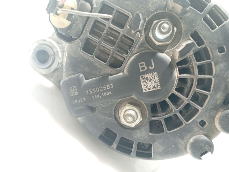 Recambio de alternador para opel insignia berlina referencia OEM IAM 13579668 13502583 09J23