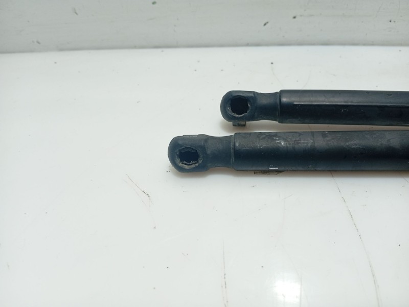 Recambio de amortiguadores maletero / porton para opel insignia berlina referencia OEM IAM 13332570 726084 
