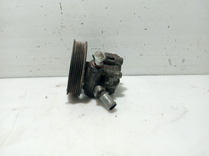 Recambio de bomba servodireccion para opel insignia berlina referencia OEM IAM 13309339 13309277 