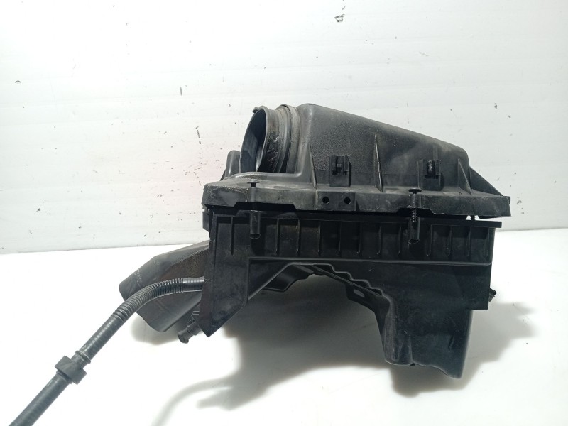 Recambio de caja filtro de aire para opel insignia berlina referencia OEM IAM 834164 55560889 55560889