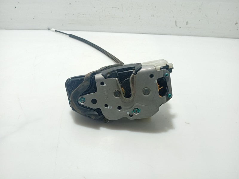 Recambio de cerradura puerta delantera izquierda para opel insignia berlina referencia OEM IAM 13579521 13503801 