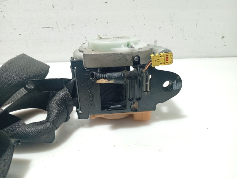 Recambio de cinturon seguridad delantero izquierdo para opel insignia berlina referencia OEM IAM 13303849 5010C801BC 5056C8F29C