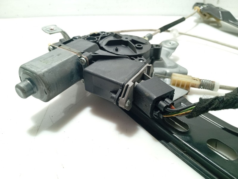 Recambio de elevalunas delantero derecho para opel insignia berlina referencia OEM IAM 20952751 9658691023309 0130822411