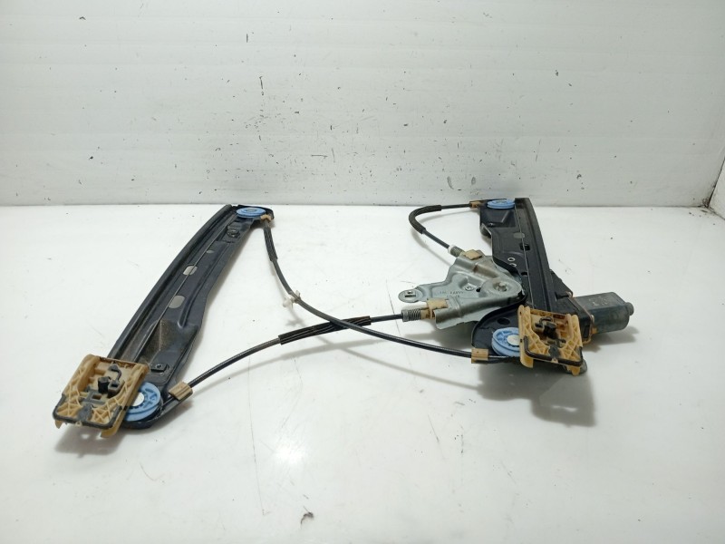 Recambio de elevalunas delantero izquierdo para opel insignia berlina referencia OEM IAM 20952456 9658671023309 0130822410