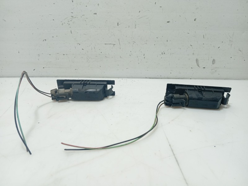 Recambio de piloto matricula para opel insignia berlina referencia OEM IAM 13251936  