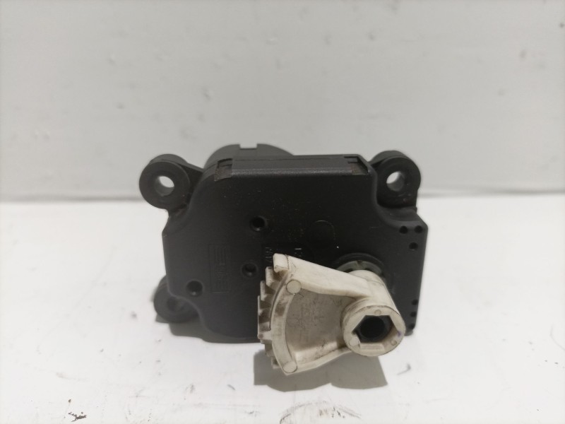 Recambio de motor apertura trampillas climatizador para ford mondeo berlina referencia OEM IAM 1S7H19E616AA  