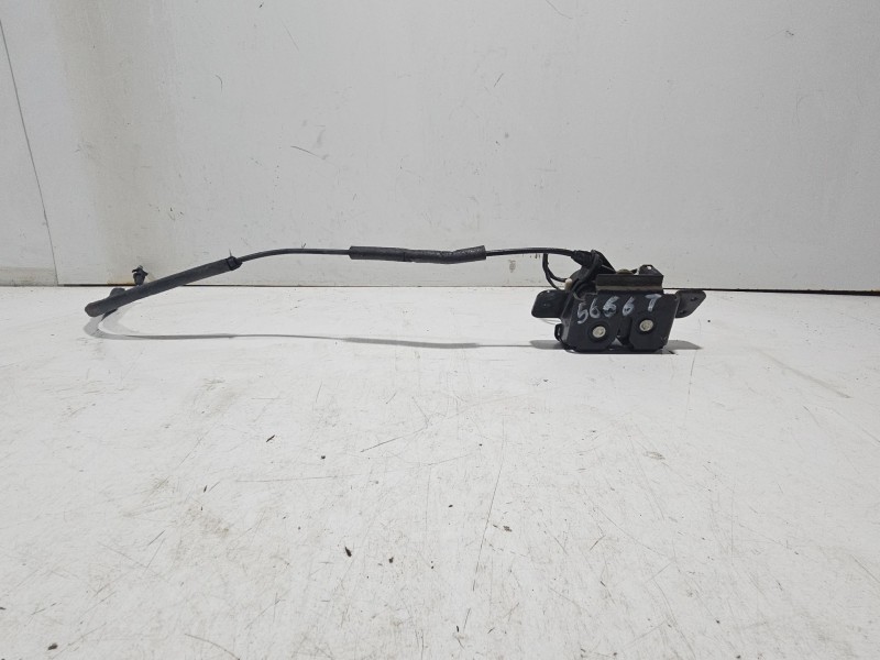 Recambio de cerradura maletero / porton para dodge caliber 2.0 crd referencia OEM IAM 04589176AB  