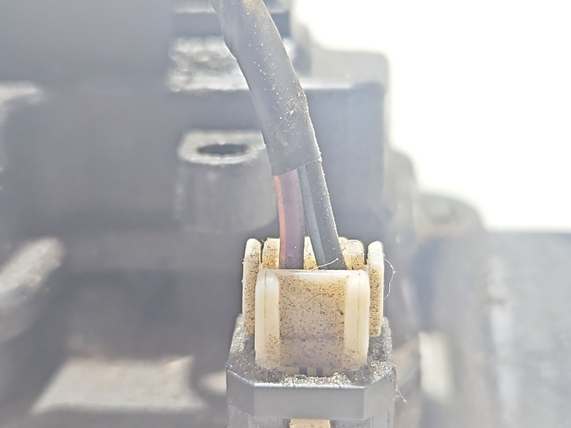 Recambio de cerradura maletero / porton para dodge caliber 2.0 crd referencia OEM IAM 04589176AB  